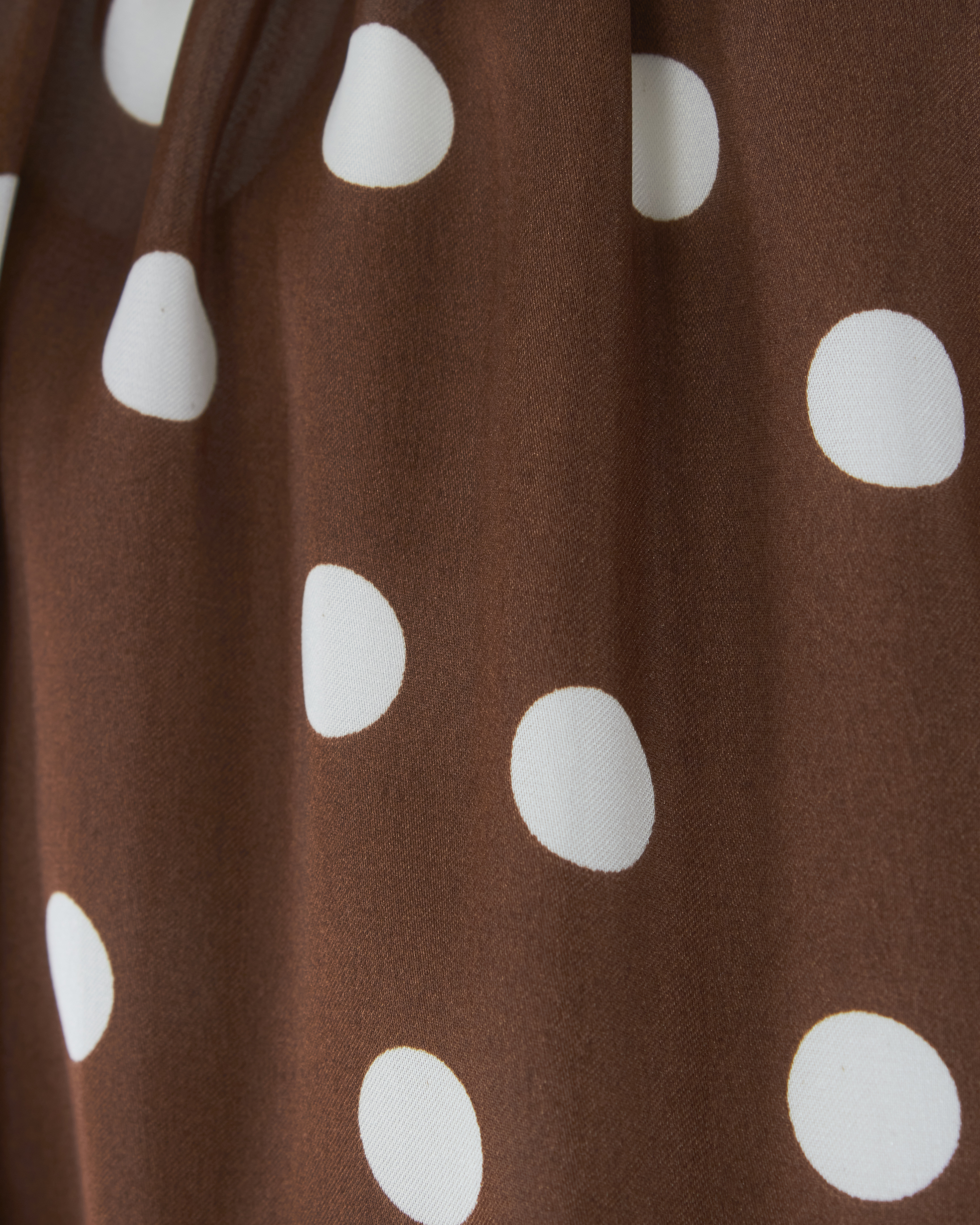 Женская платье в горох с поясом  FLASHIN, сезон: лето 2023. Купить за 26900 руб. | Фото 5