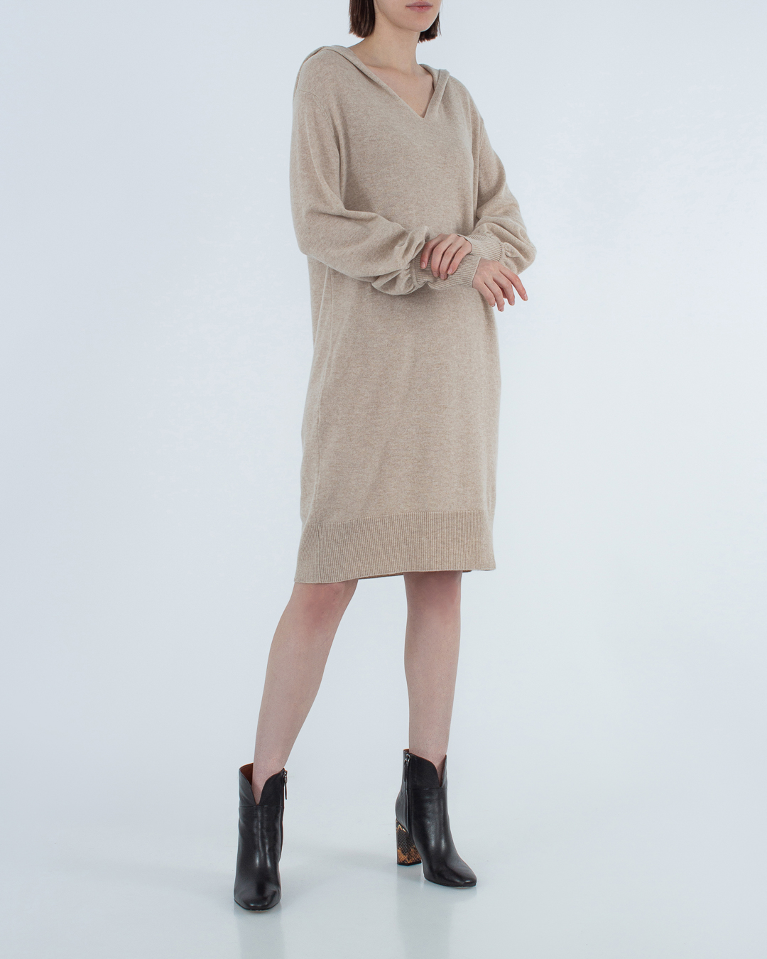 Женская платье с капюшоном  FREE AGE., сезон: зима 2022/23. Купить за 31700 руб. | Фото 2